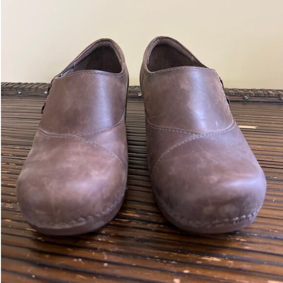 Dansko Stacie Women's Brown Leather Slip On Work Comfort Clogs Size 39 8.5 - Picture 2 of 7